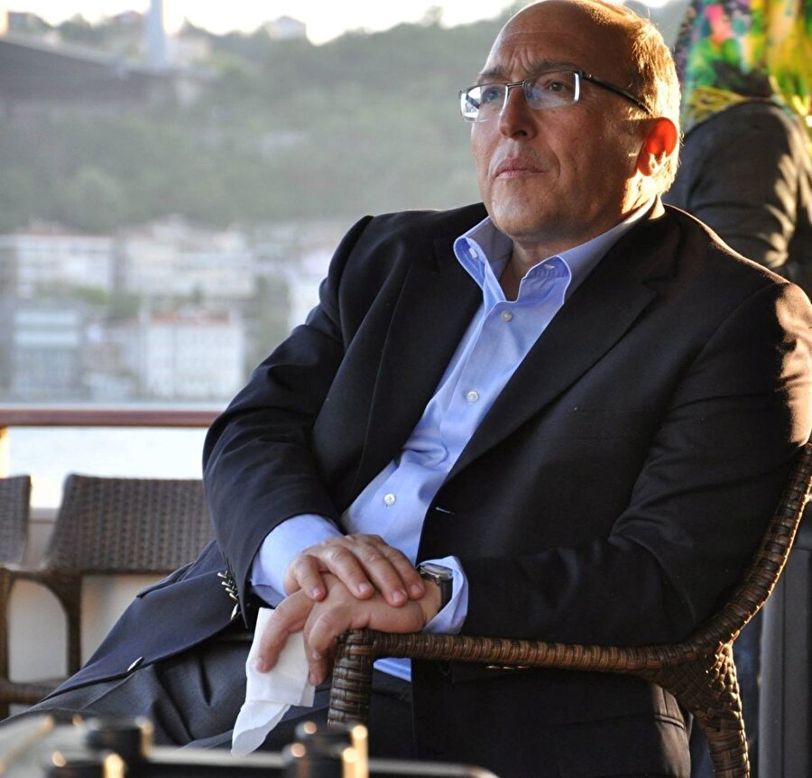 Yuva yapan kumrulara makam odasını vermişti: Prof. Dr. Ahmet Haluk Dursun