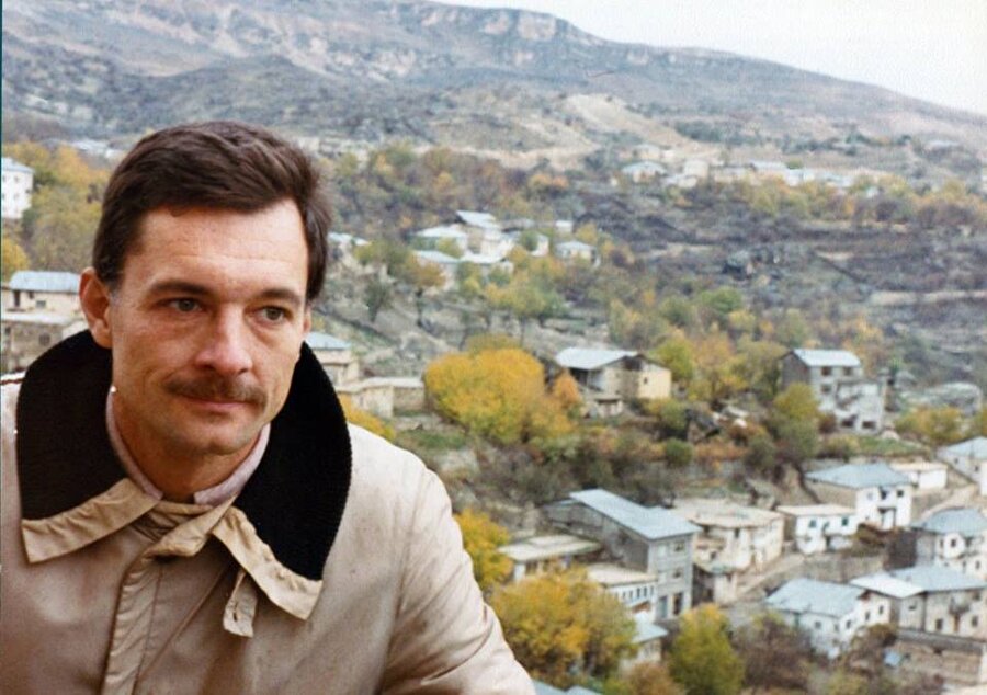 Vefa ve sadakat Teoman Duralı'yı Kanada'dan çevirdi: 'Sen buranın ekmeğini yedin'