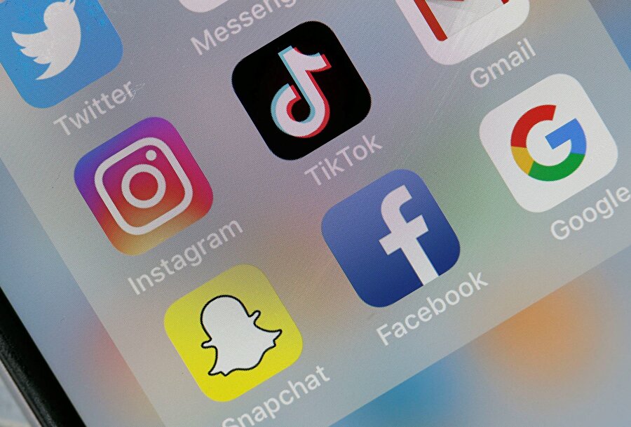 Instagram ve TikTok.