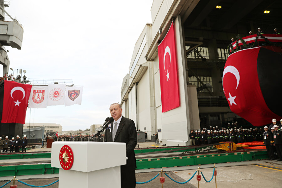 Cumhurbaşkanı Recep Tayyip Erdoğan Yeni Tip Denizaltı Projesi 1'nci Gemisi Pirireis'in Havuza Çekme ve 5'nci Gemisi Seydialireis'in İlk Kaynak Töreni'nde konuşma yaparken