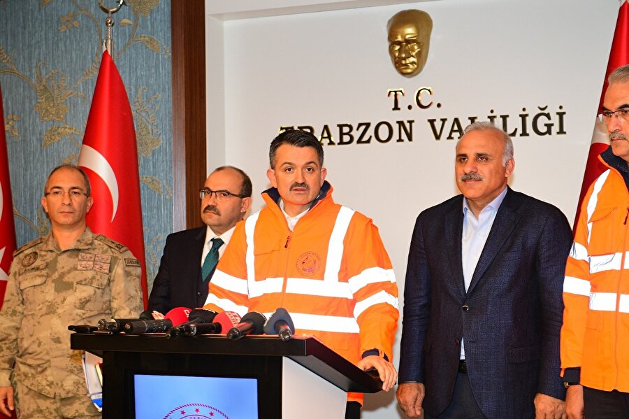 Tarım ve Orman Bakanı Pakdemirli: Karadenizdeki yangınların tamamı söndürüldü