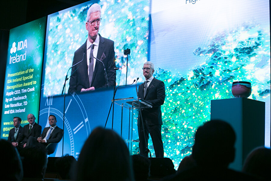 Tim Cook