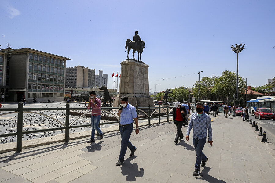Yurt genelinde "Evde kal" çağrısına kısmen uyuluyor