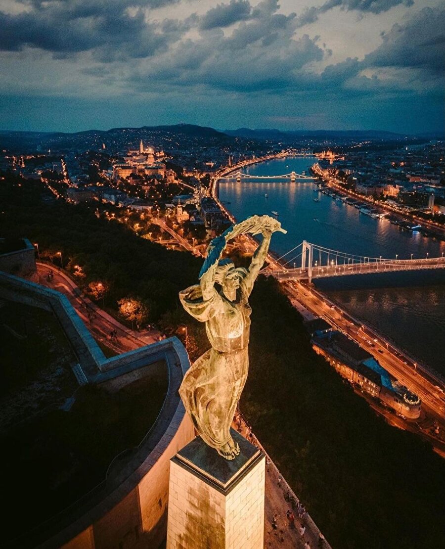 Budapeşte'nin gelini: Tuna 💙