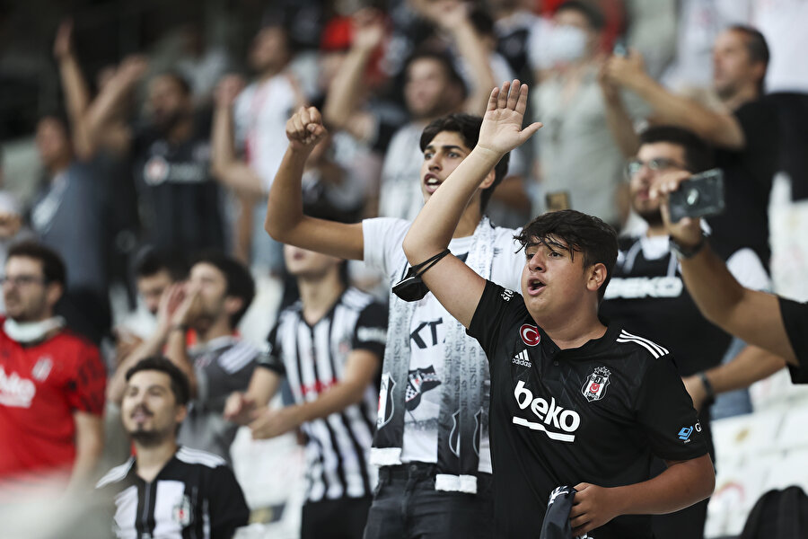 Beşiktaş - Çaykur Rizespor maçının ilk yarısından fotoğraflar