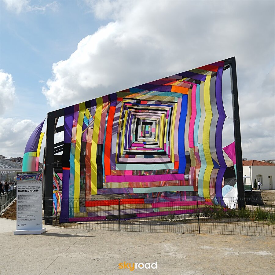 Sanatın içinde gezmek ister misiniz?🙌