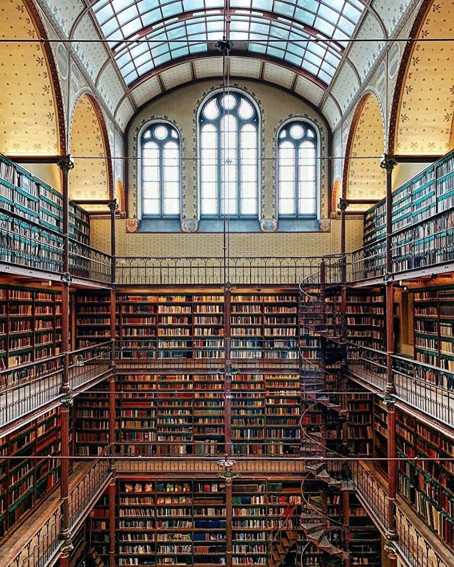 İçinden çıkmak istemeyeceğiniz bir yer: Rijkmuseum Araştırma Kütüphanesi🙌
