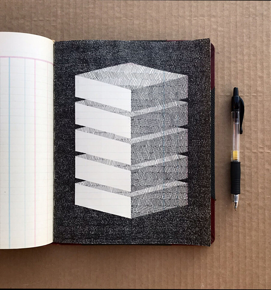 lbert Chamillard'ın titiz çapraz taramayla oluşturduğu geometrik şekiller 😍