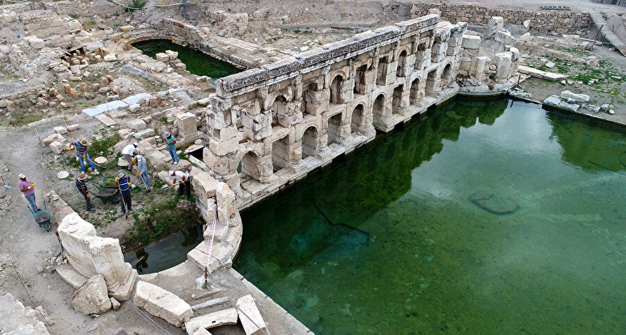 2 bin yıldır akan şifalı kaplıca suyu: Sarıkaya Roma Hamamı 😍