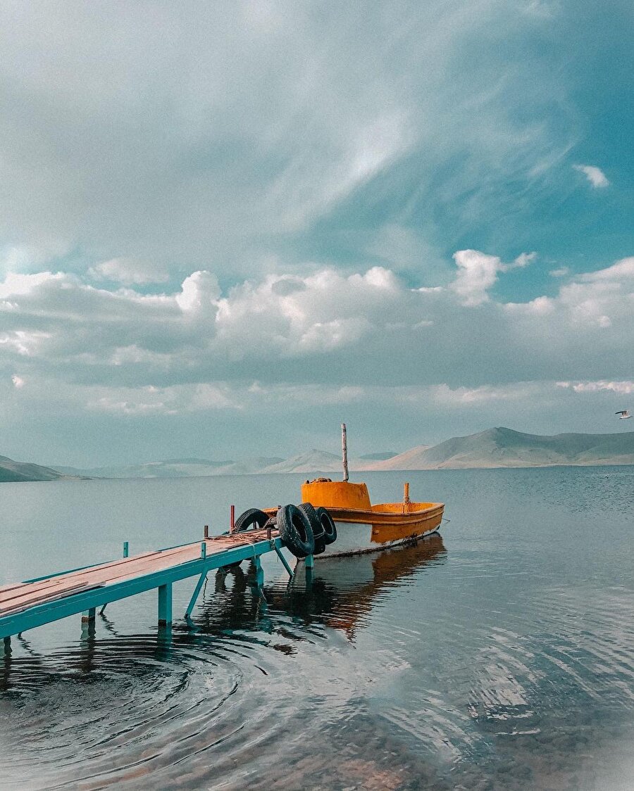 Türkiye’nin en yüksek göllerinden biri: Balık Gölü ✨