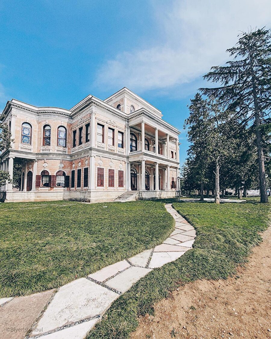 İhtişamlı yapısıyla gözleri kamaştıran Beykoz Mecidiye Kasrı ✨