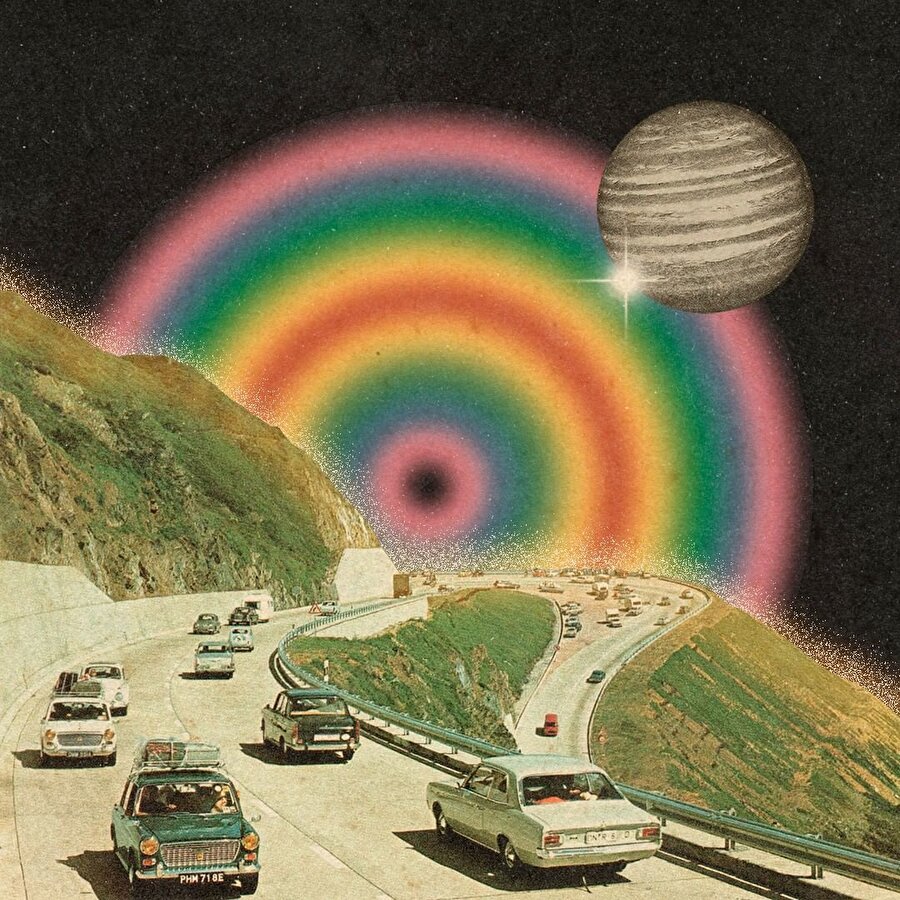 Uzay ve nostaljik görsellerin kolajı 🌈