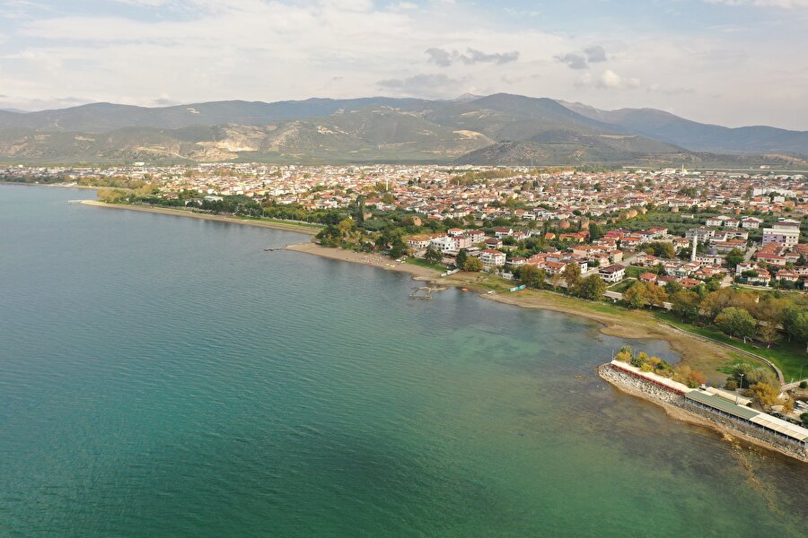 Kuraklık nedeniyle bin 500 yıllık tarih gün yüzüne çıktı