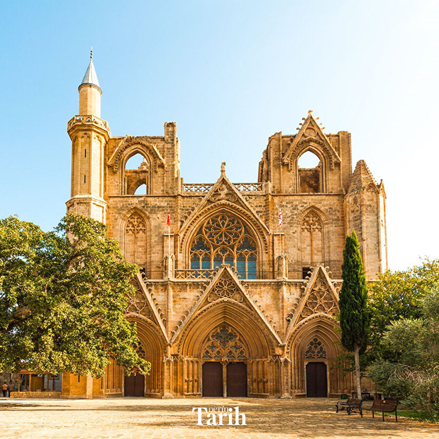 Bir fetih sembolü: Lala Mustafa Paşa Camii