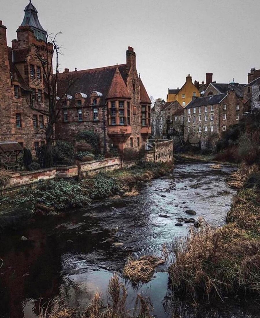 Başarılı bir şekilde tarihi yapısını koruyan Edinburgh 📍