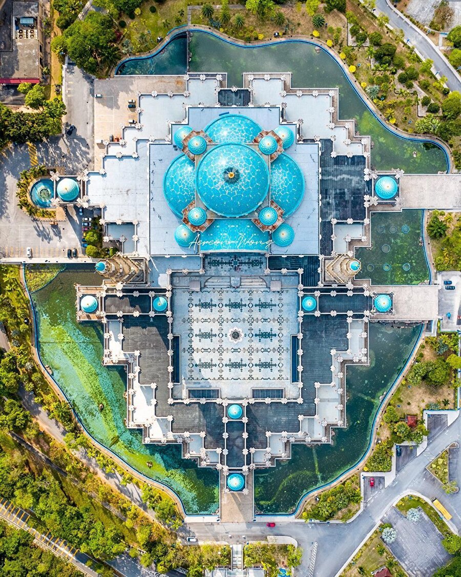 Sultanahmet Camii’nden esinlenerek tasarlanan Kuala Lumpur Camii 🕌