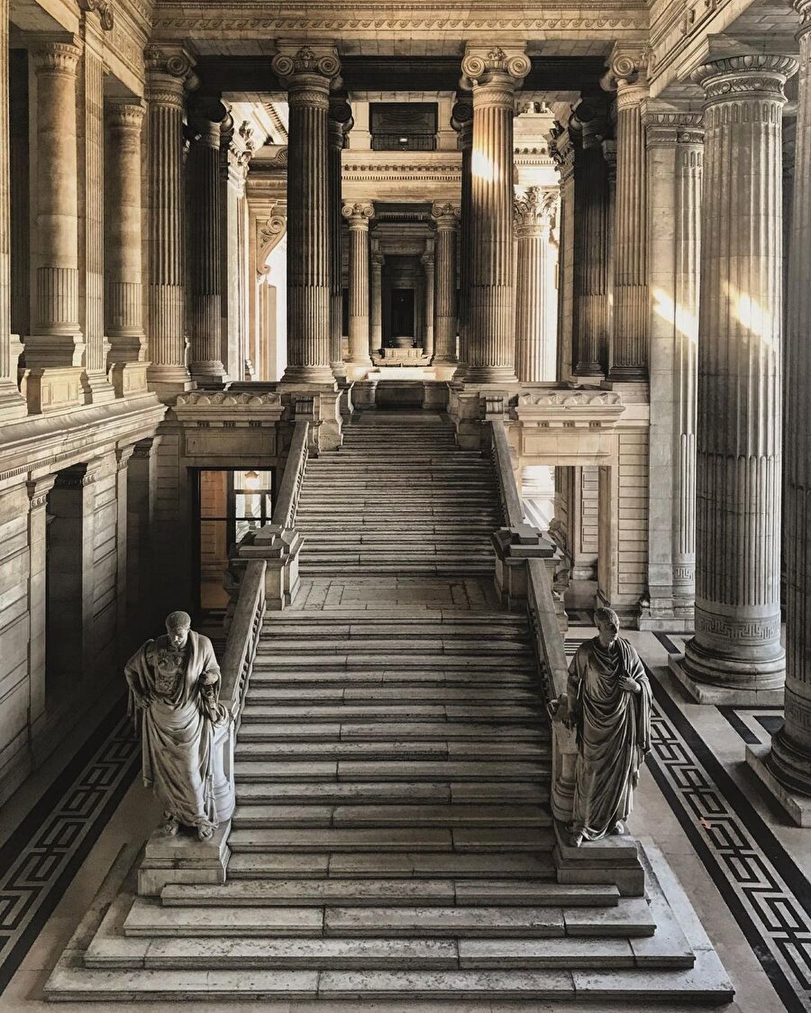 İhtişamıyla göz kamaştıran bir yapı Brüksel Adalet Sarayı 📍