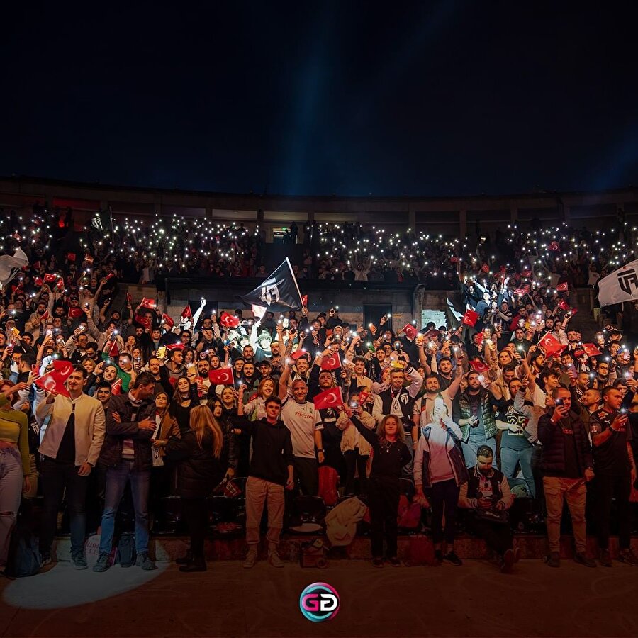 Harbiye Açık Sahnesi'nde Watch Party'si düzenlenen FUT vs BBL maçından kareler 