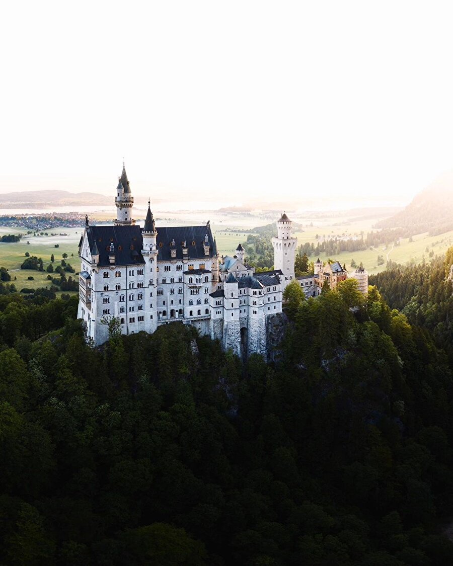 Masallara ilham olan bir şato: Neuschwanstein Kalesi 🏰