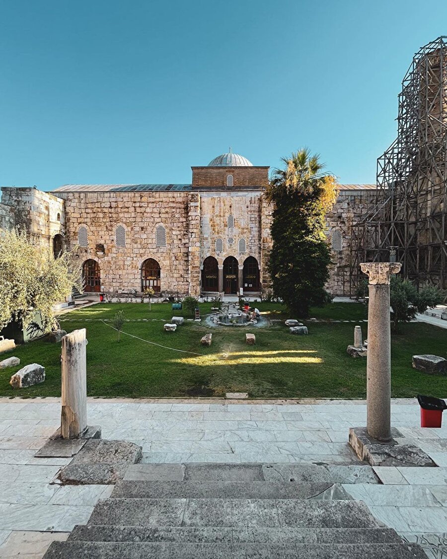 Anadolu Beylikleri dönemine ait en eski eserlerden İsa Bey Camii ✨