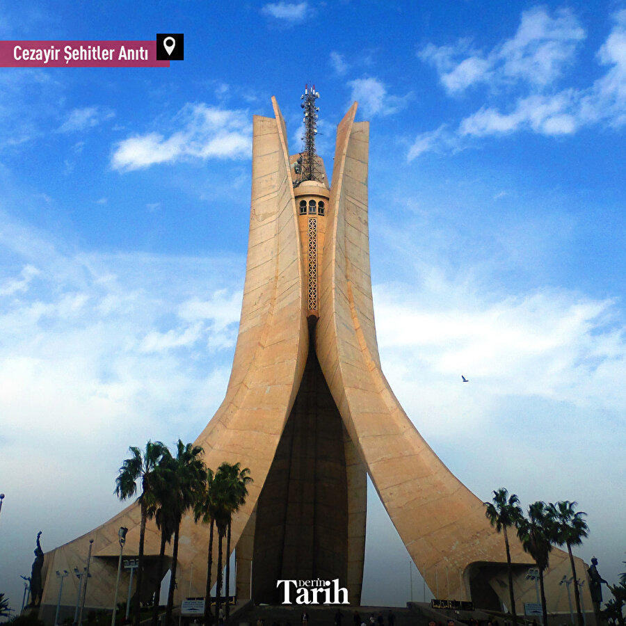 Cezayir Şehitler Anıtı