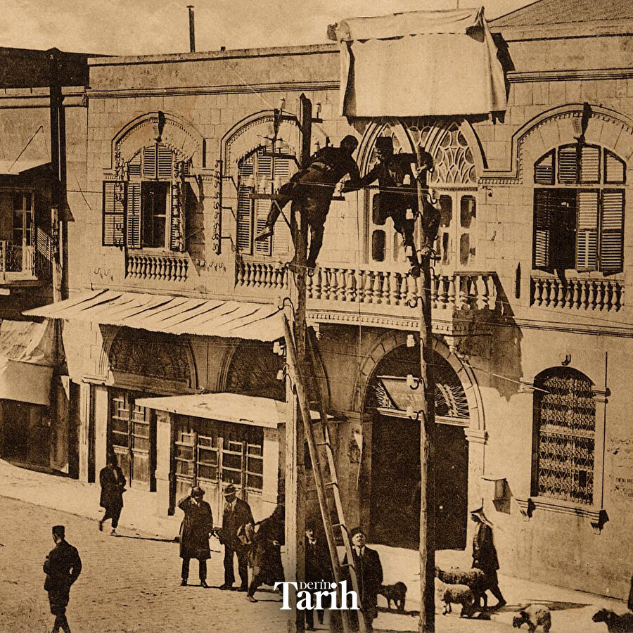 Bir zamanlar Halep Postahanesi