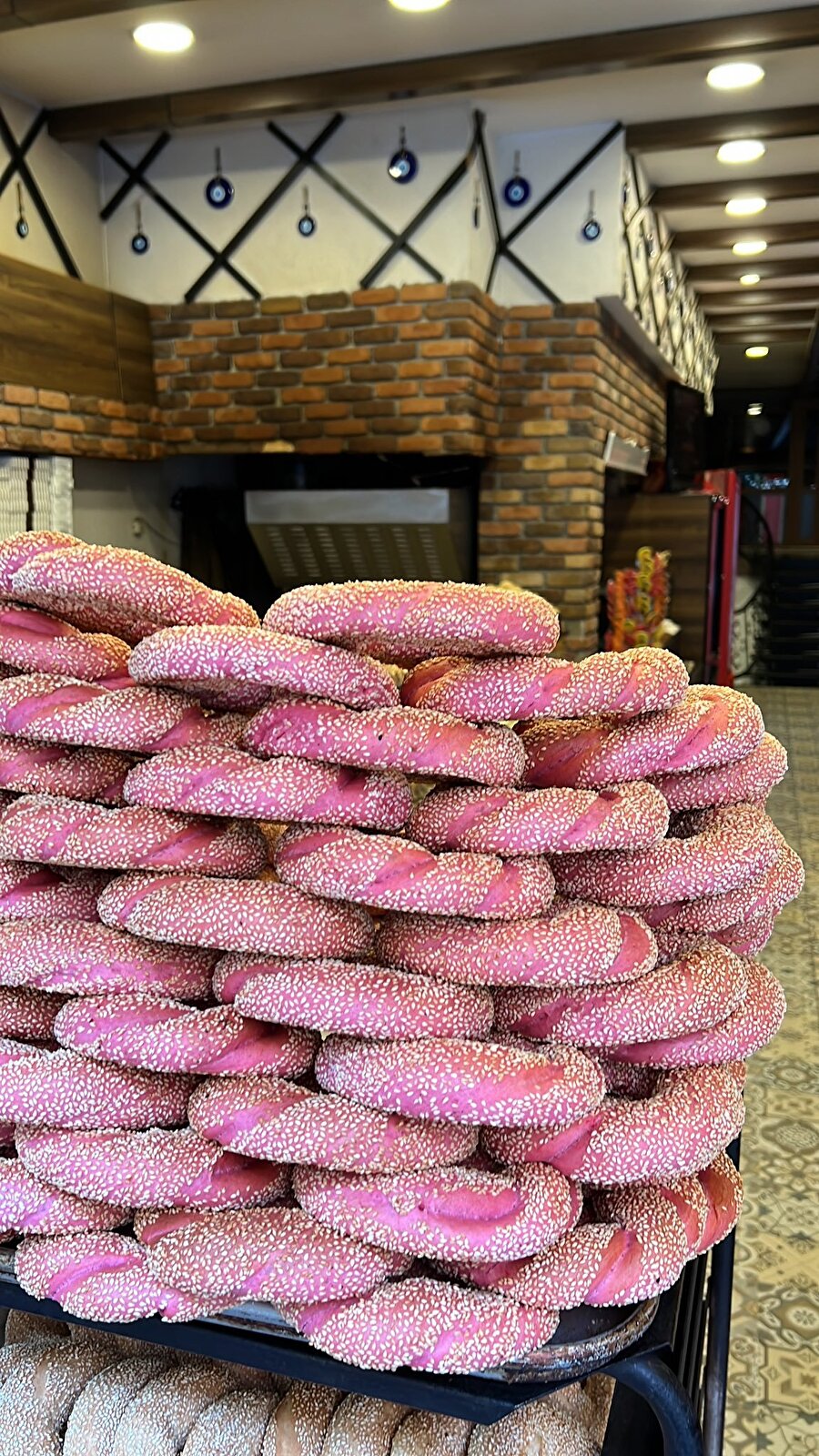 Susamı dişine bulaştırmak zorunda değilim