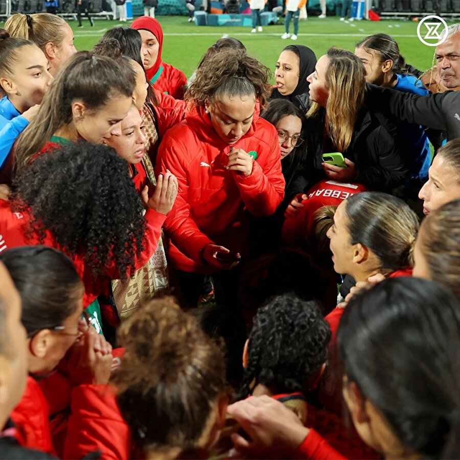 Faslı kadın futbolcular tarih yazdı!