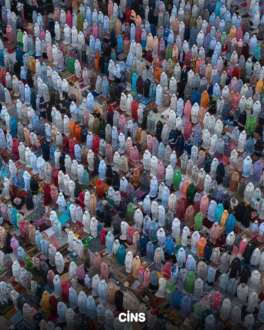 Jakarta'da Cuma vakti