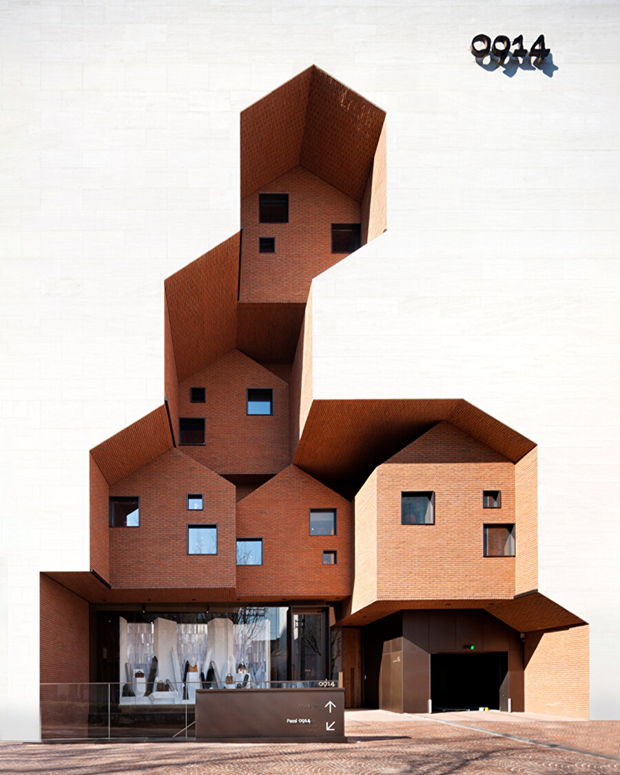 Dikkat çeken cephe!