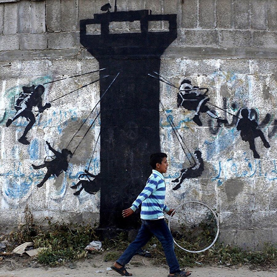 Filistin sokaklarında direnen sanat: Banksy
