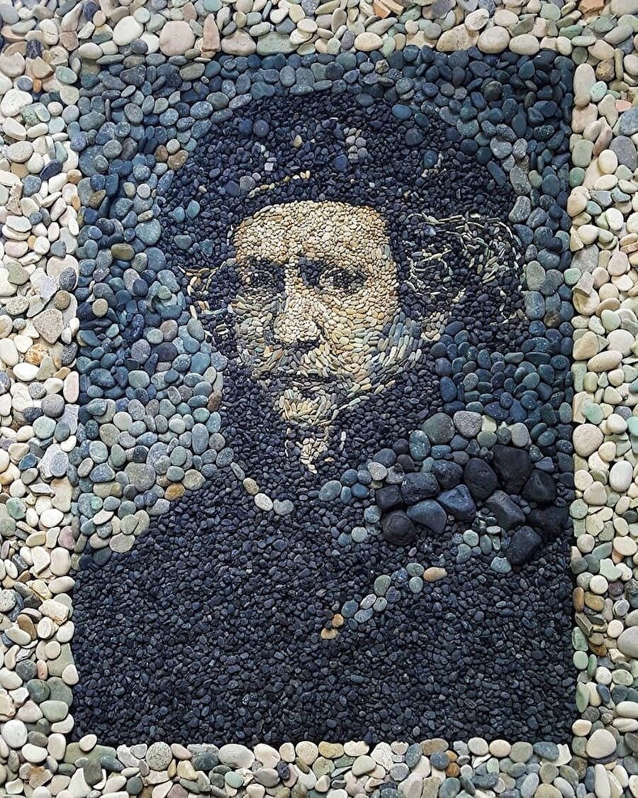Tamamen çakıl taşlarından yapılmış mozaikler 😍