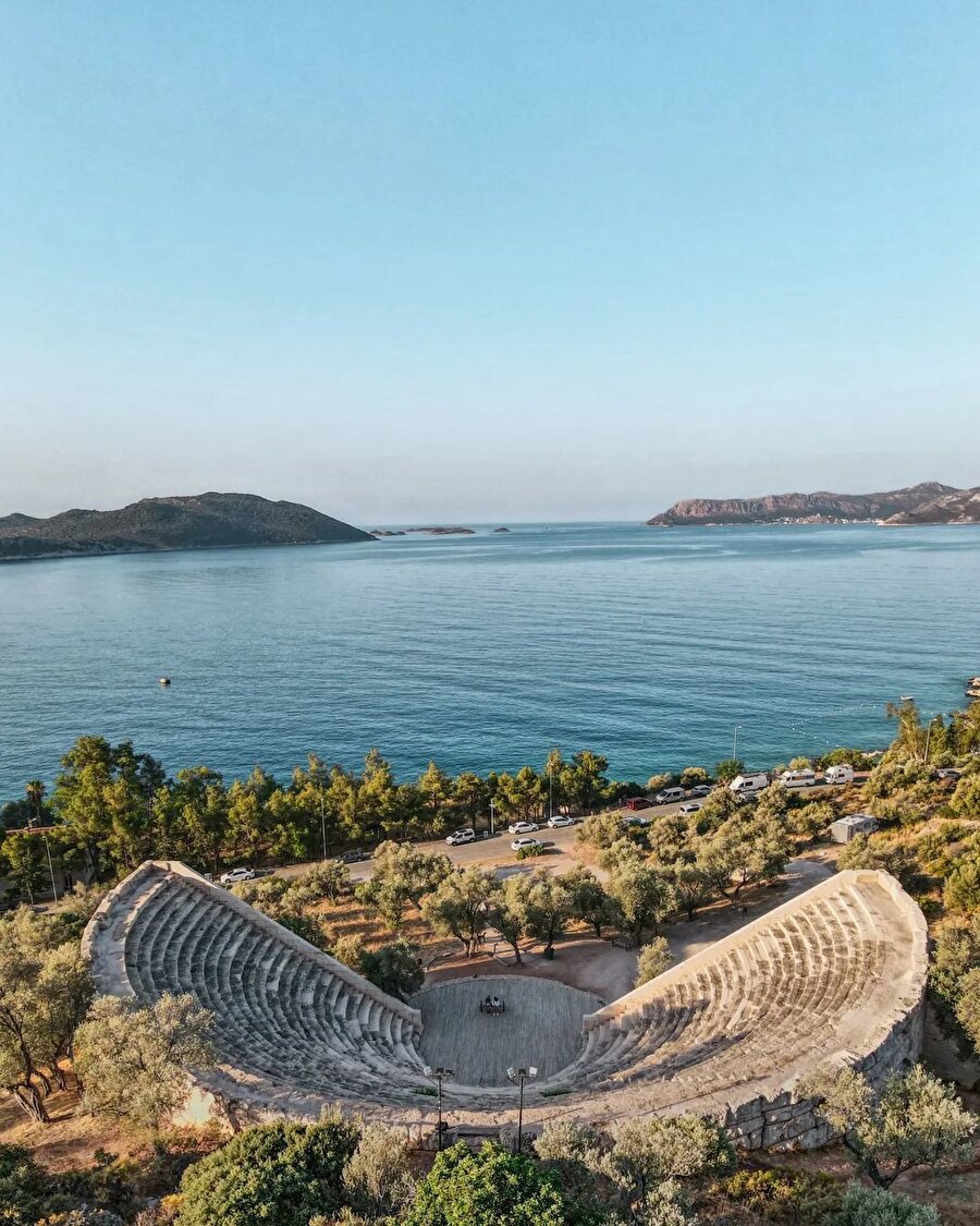 Tarihin, doğanın ve denizin kavuştuğu yer: Kaş✨