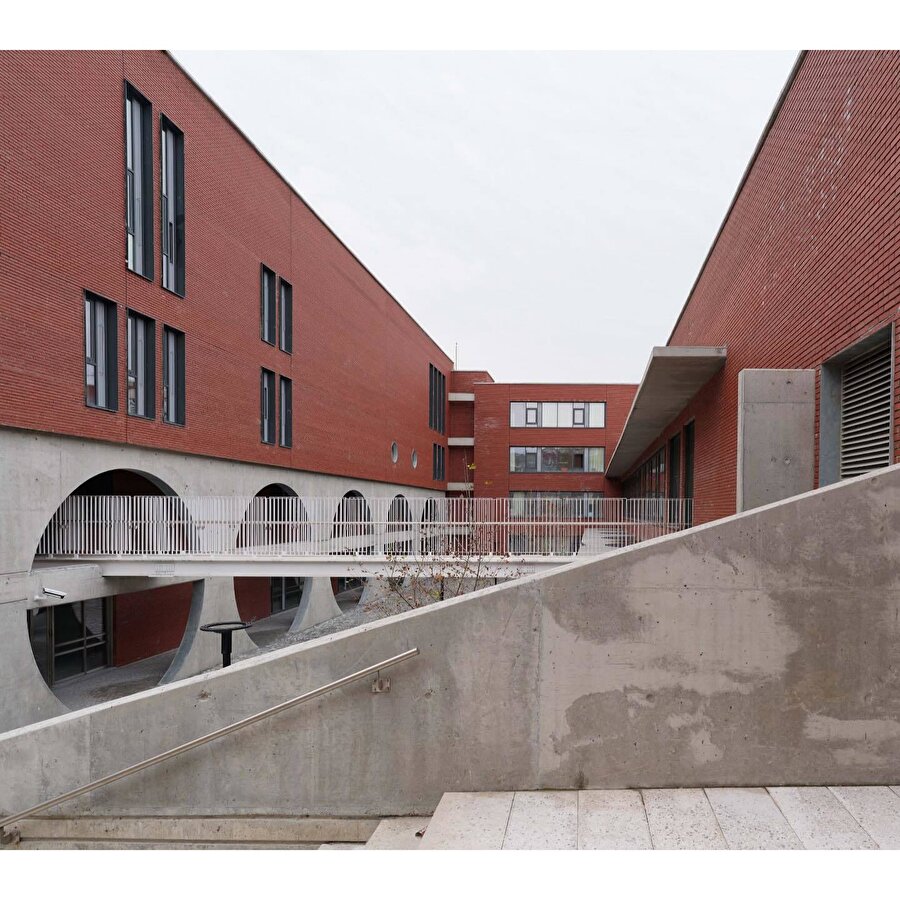 Uygur Mimarlık'ın Küçükçekmece'deki okul projesi tamamlandı