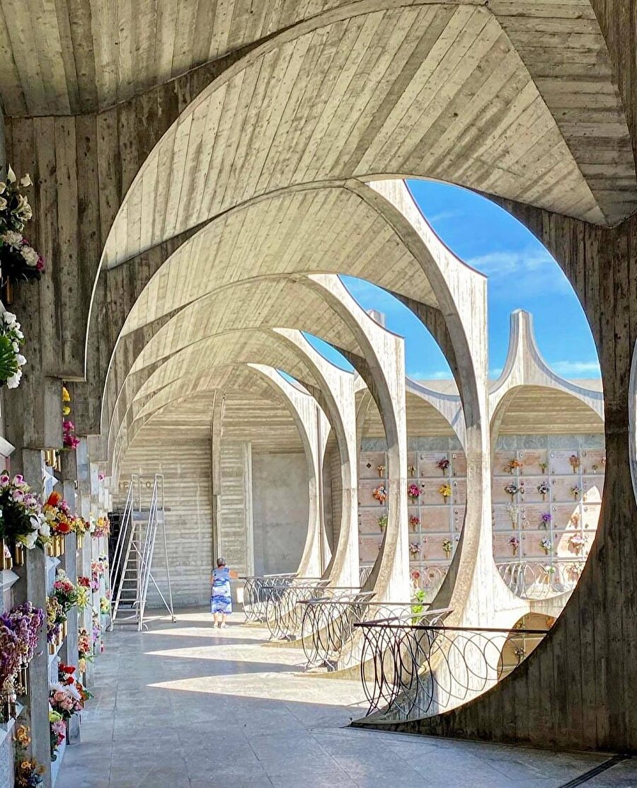 İtalya’da anıtsal bir mezarlık: Busto Arsizio