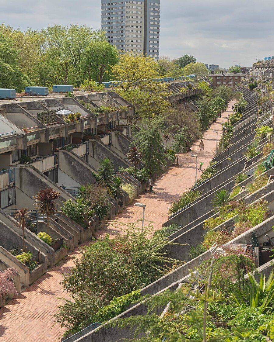 16.000 m2’lik kamusal parkıyla şehrin bir parçası olan konut kompleksi 