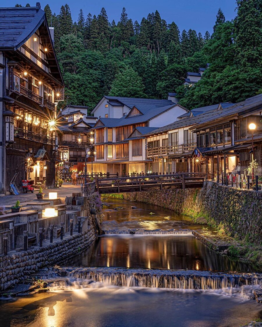Dağların derinliklerinde bir kasaba: Ginzan Onsen ✨