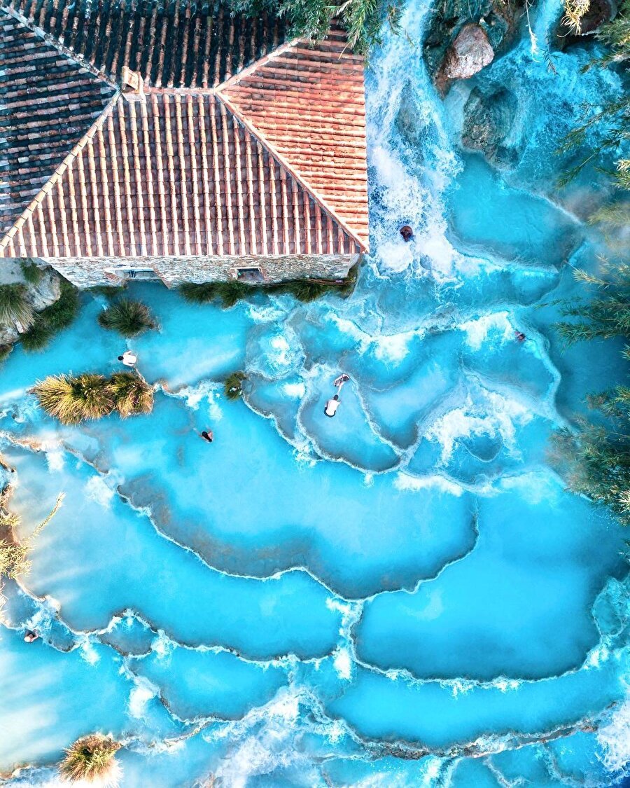 Toskana’nın doğal hamamları: Saturnia Kaplıcaları 📍