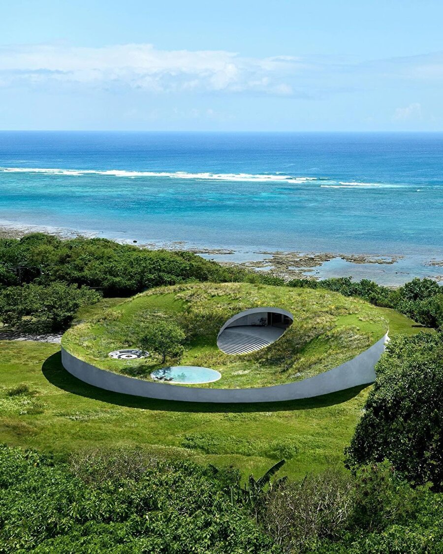 Dairesel formu ve içbükey tasarımı ile dikkat çeken Sou Fujimoto tasarımı 