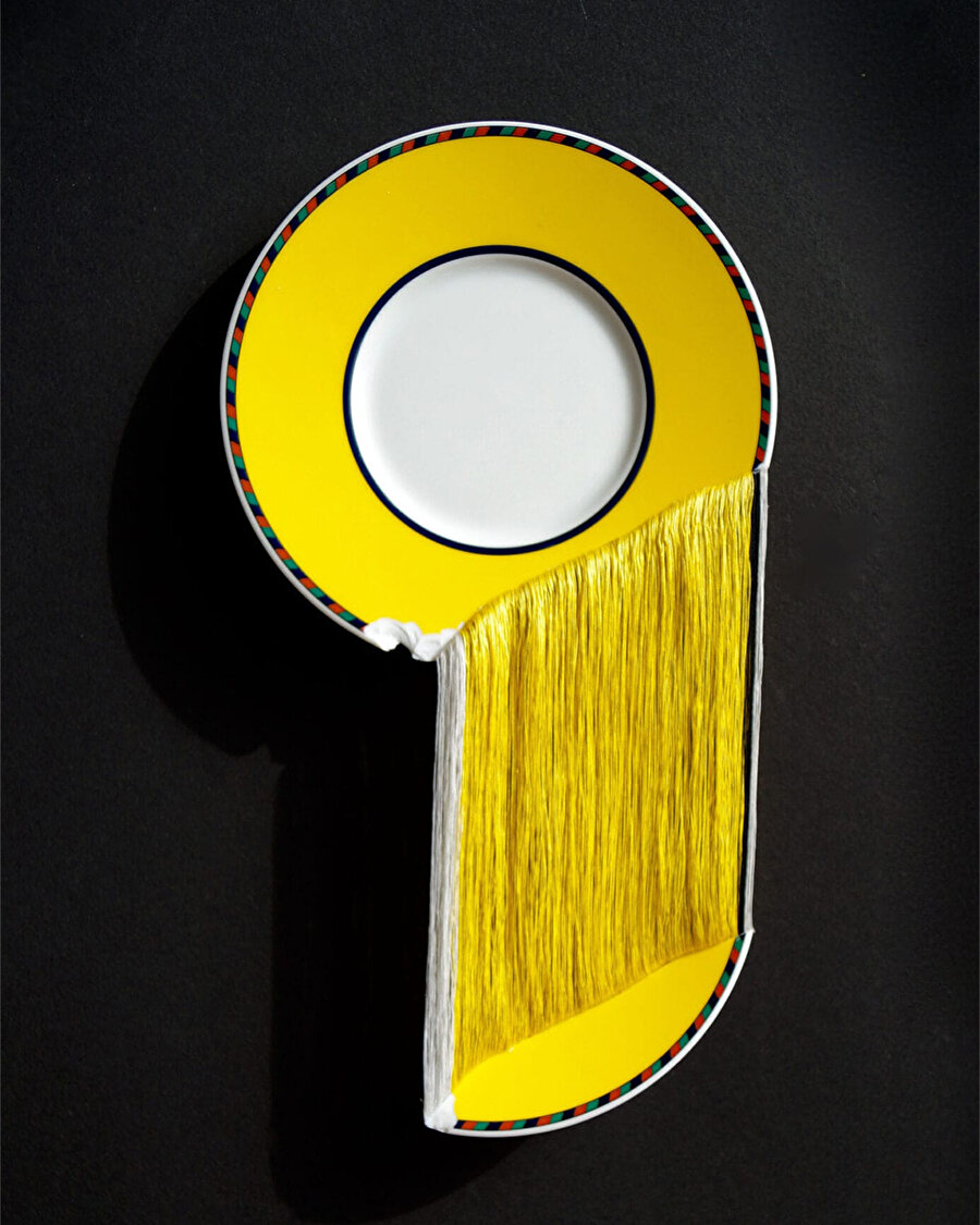 Kırık porselenlerin iplerle birleştirildiği sanat eserleri ✨