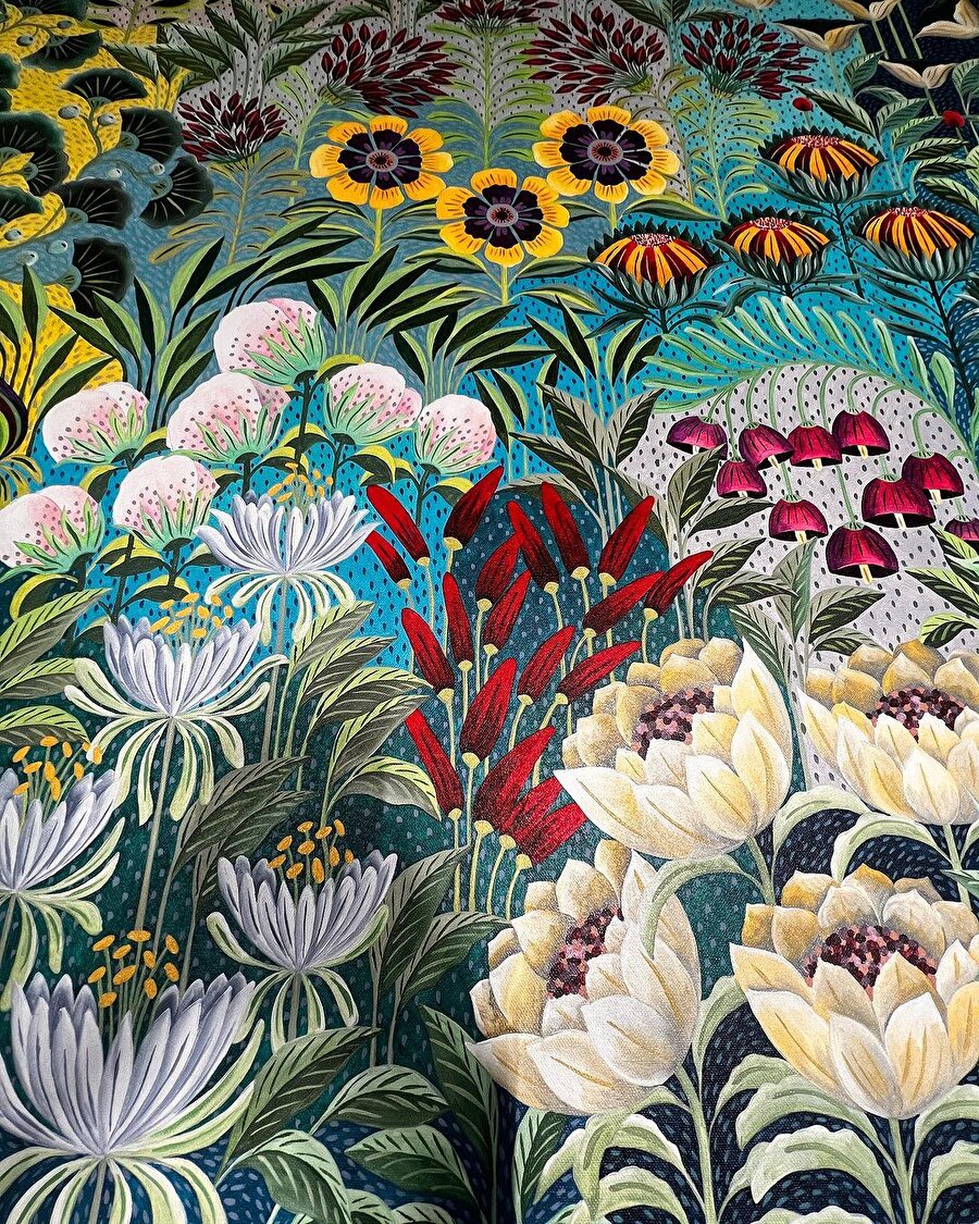 Hindistanlı sanatçının devasa çiçek bahçeleri 💐