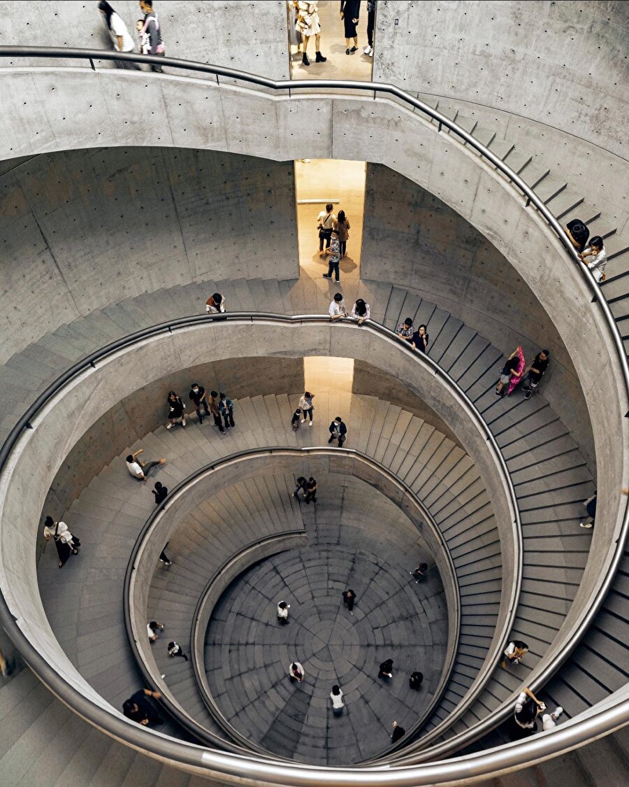 Tadao Ando imzalı dikkat çeken sarmal merdiven