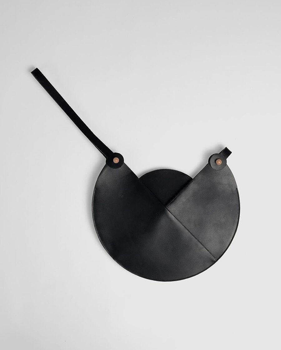  Kolay taşınabilir deri çanta: Totem 