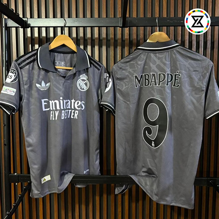 Real Madrid’in gelecek sezon giyeceği üçüncü forması