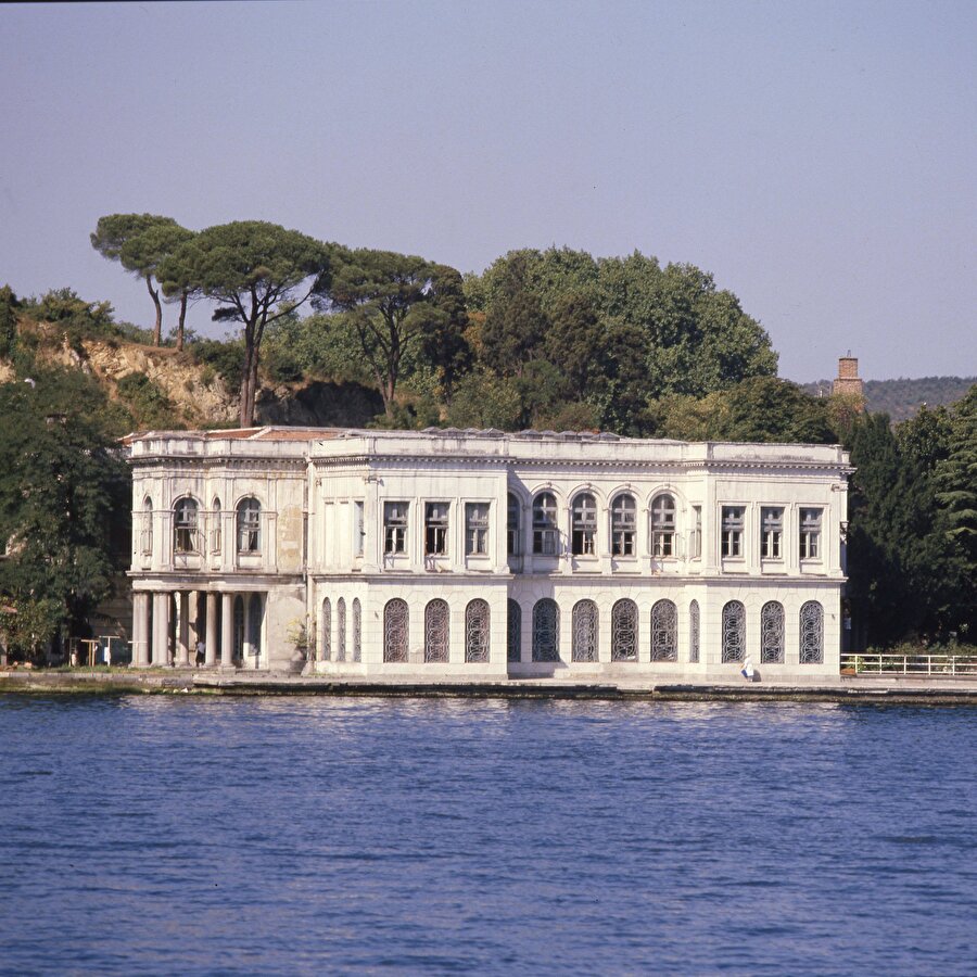 Yalılar 18: Mediha Sultan Yalısı