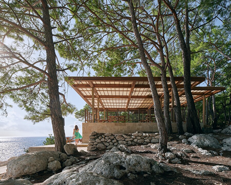 Tamirci Architects'ten Antalya Konyaaltı'nda plaj ve mesire alanı projesi