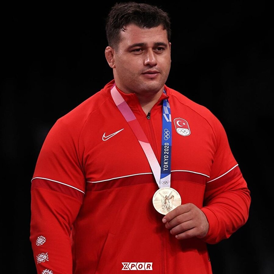 Rıza Kayaalp, müsabakalardan men edildi.