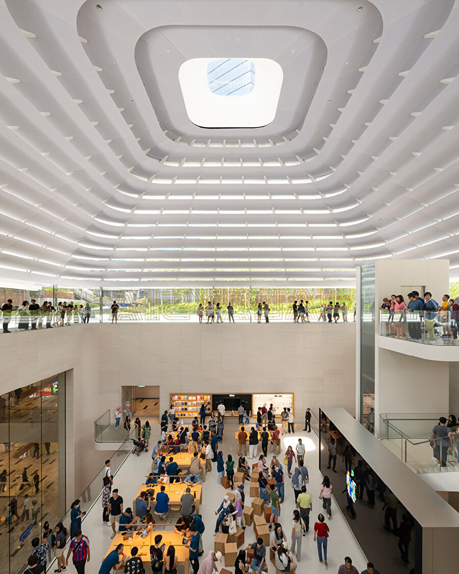  Foster+Partners imzalı Apple'ın yeni mağazası Malezya'da açıldı! 