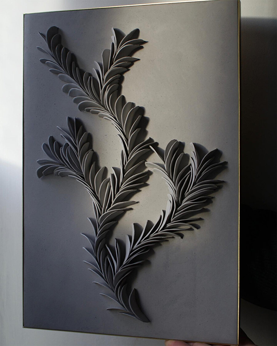 Olivia Walker: Porselenin katmanlarında doğayı keşfetmek 🫠