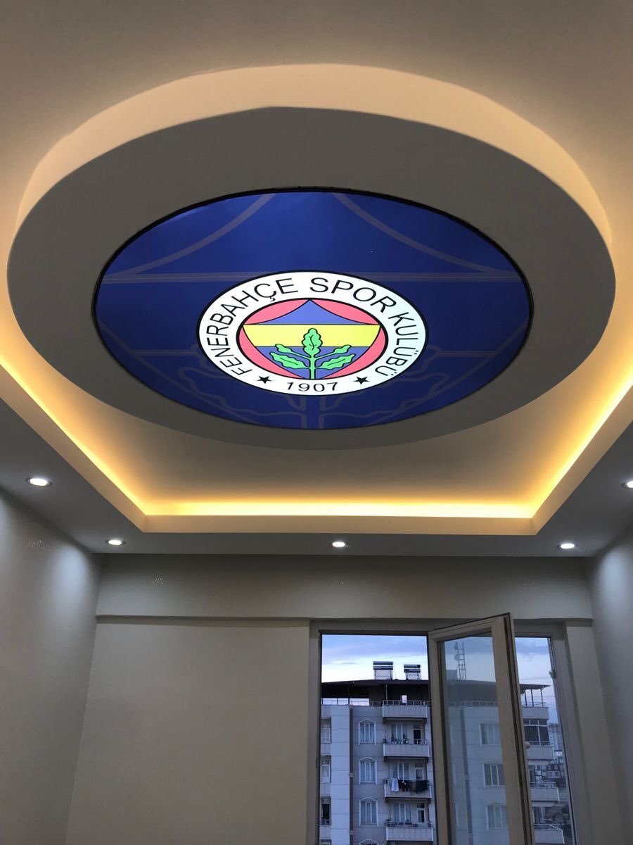 Selim Bey'in fanatik Trabzonsporlu bir aile için hazırladığı o salon tasarımı